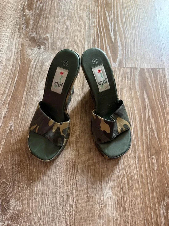 SOLD - Picture 2 of 5